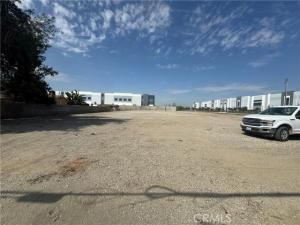 MLS #CV25216339 image #0