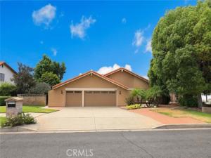 MLS #CV25218375 image #0