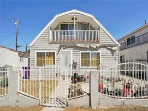 MLS #CV25218571 image #0