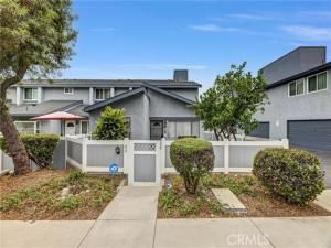 MLS #CV25219212 image #0