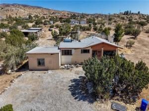 MLS #CV25219605 image #0