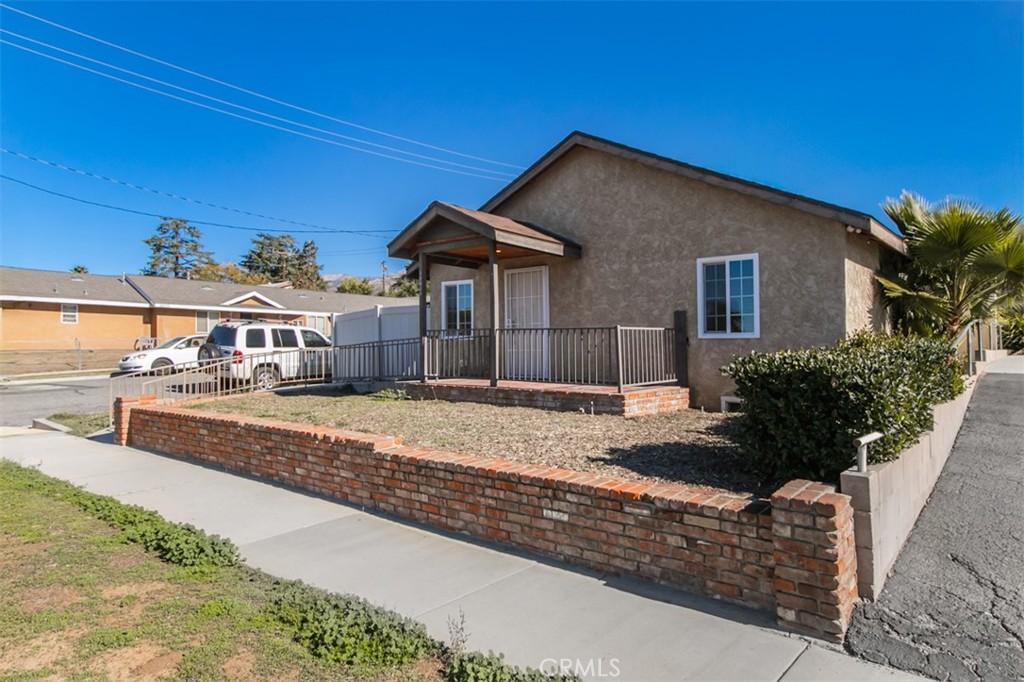 MLS #CV25221032 image #0