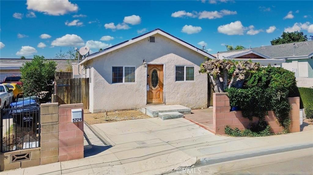 MLS #CV25223192 image #0