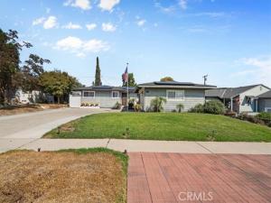 MLS #CV25223820 image #0