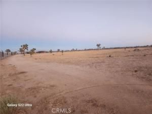 MLS #CV25224596 image #0