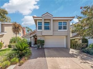 MLS #CV25226523 image #0