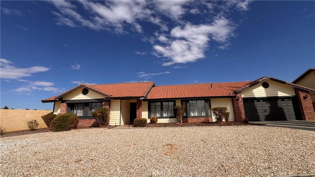 MLS #CV25226824 image #0