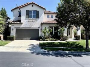 MLS #CV25226905 image #0