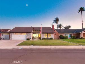 MLS #CV25228411 image #0