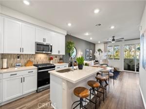 MLS #CV25231833 image #0