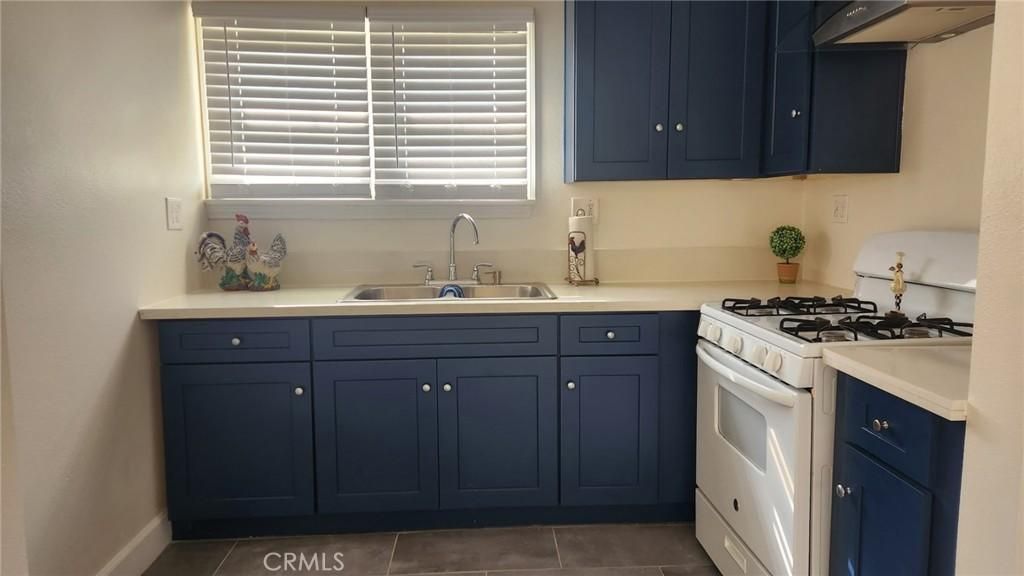 MLS #CV25231878 image #0