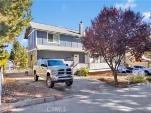 MLS #CV25233141 image #0