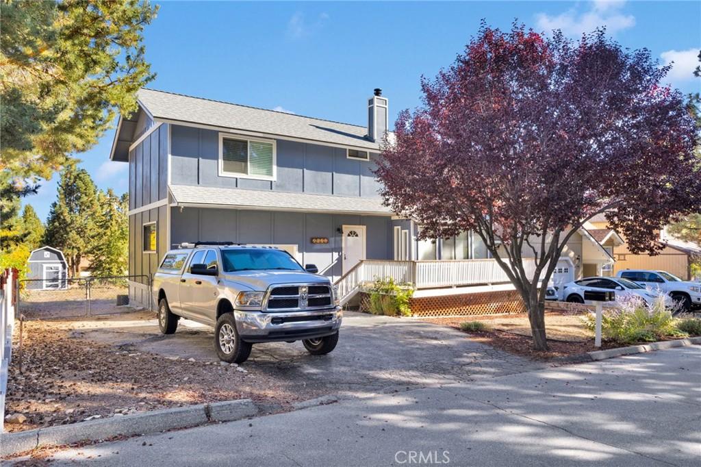 MLS #CV25233141 image #0