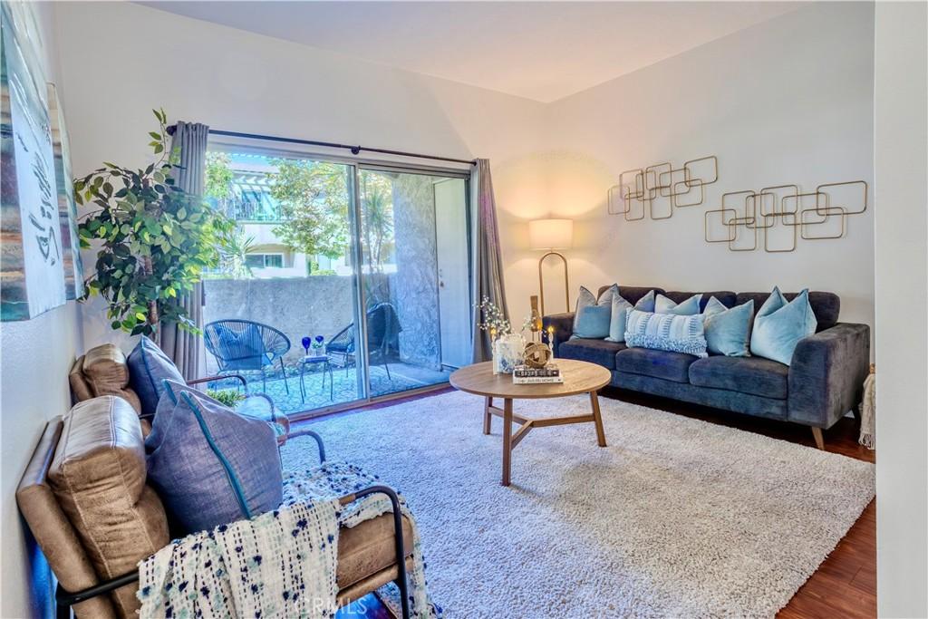 MLS #CV25233219 image #0