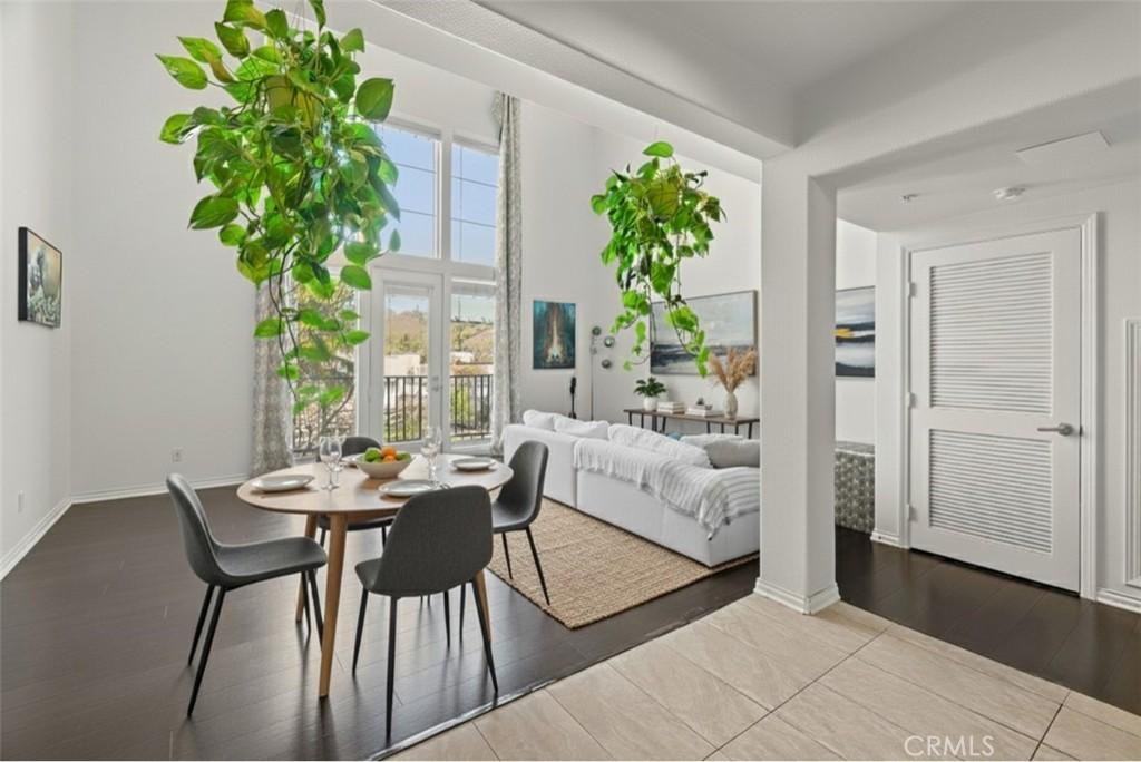 MLS #CV25234268 image #0