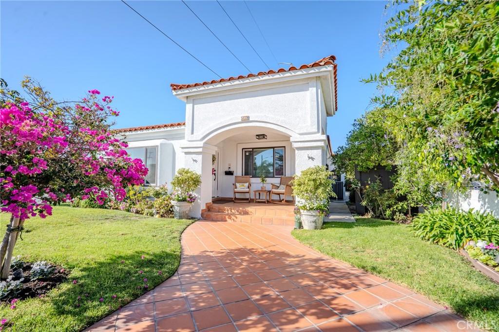 MLS #CV25235312 image #0