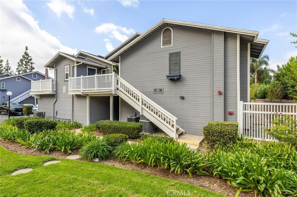 MLS #CV25236128 image #0