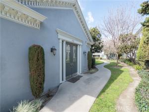 MLS #CV25236434 image #0