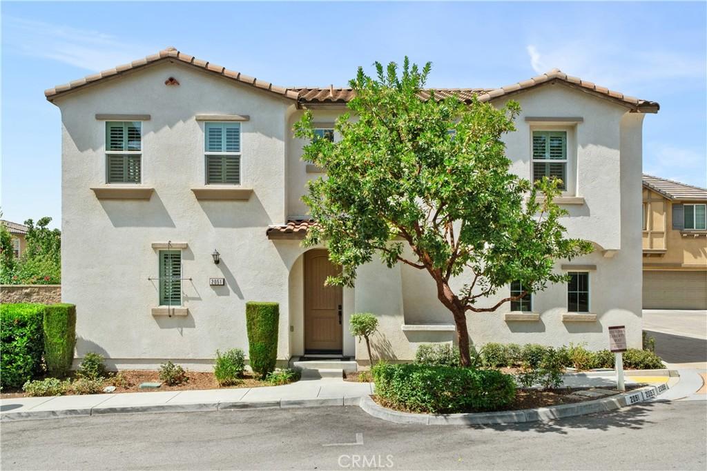 MLS #CV25238003 image #0