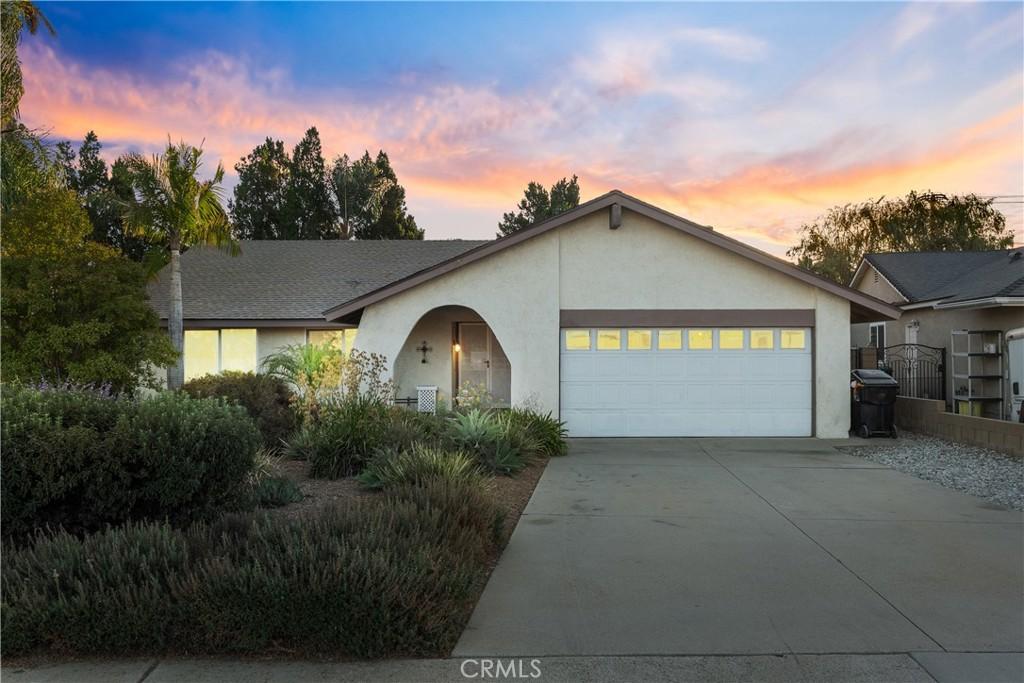 MLS #CV25238489 image #0