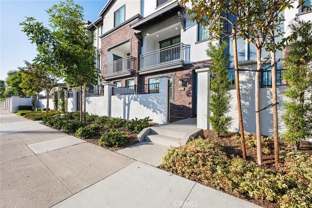 MLS #CV25242974 image #0