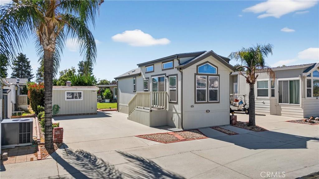 MLS #CV25244109 image #0