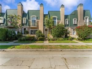 MLS #CV25245537 image #0