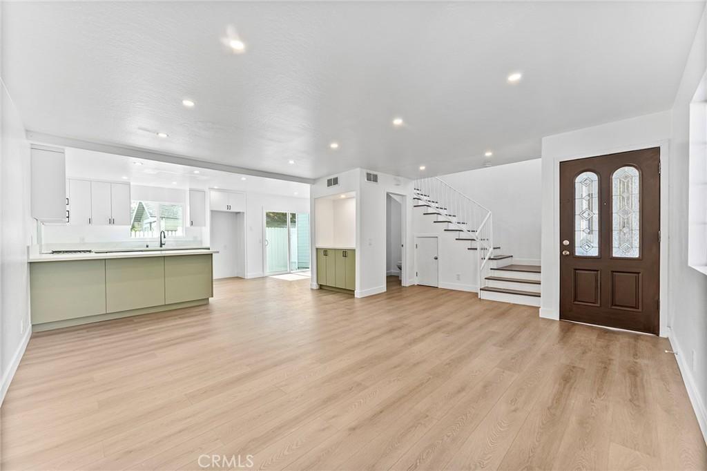 MLS #CV25245819 image #0