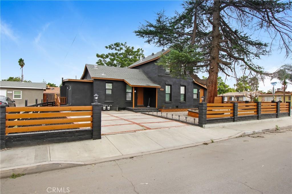 MLS #CV25247286 image #0