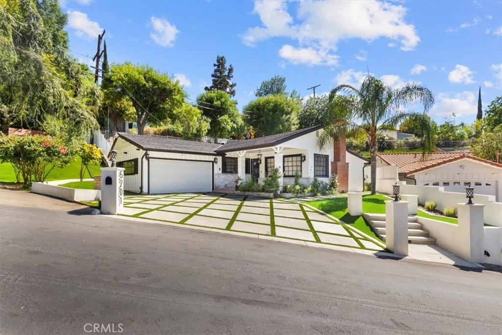 MLS #CV25248284 image #0