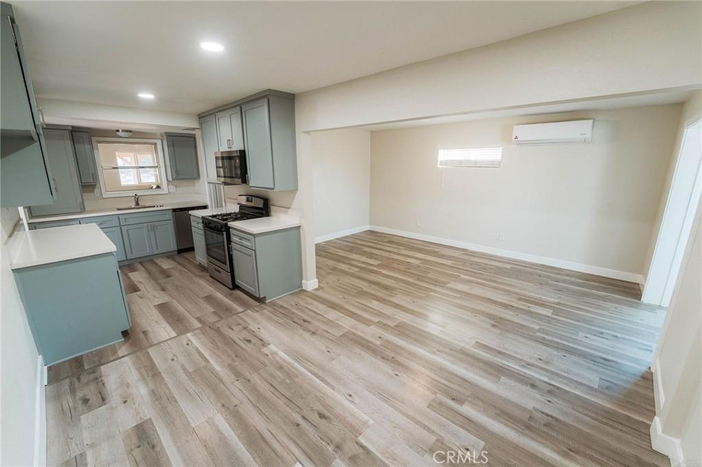 MLS #CV25248316 image #0