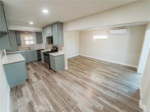 MLS #CV25248316 image #0