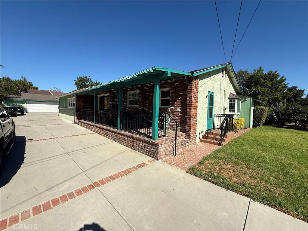 MLS #CV25249311 image #0