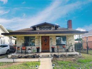 MLS #CV25250537 image #0