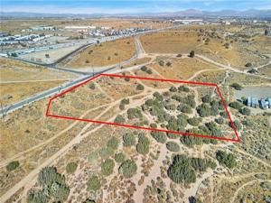 MLS #CV25251319 image #0