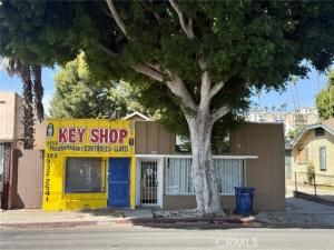 MLS #CV25251573 image #0