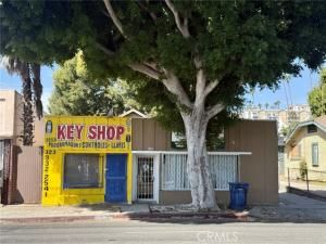 MLS #CV25251573 image #0