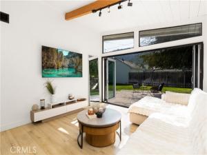 MLS #CV25252680 image #0