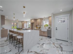 MLS #CV25253003 image #0