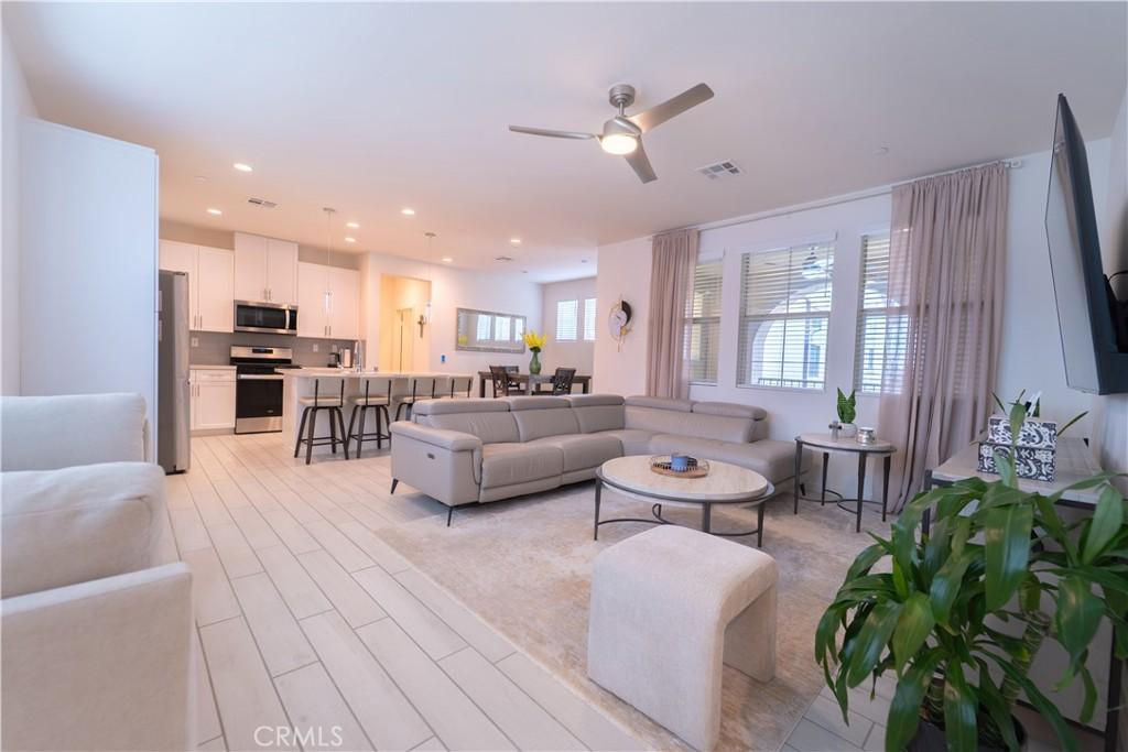 MLS #CV25254965 image #0