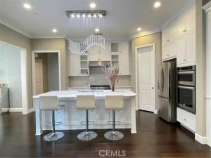 MLS #CV25258815 image #0