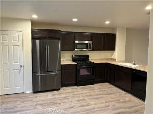 MLS #CV25260960 image #0