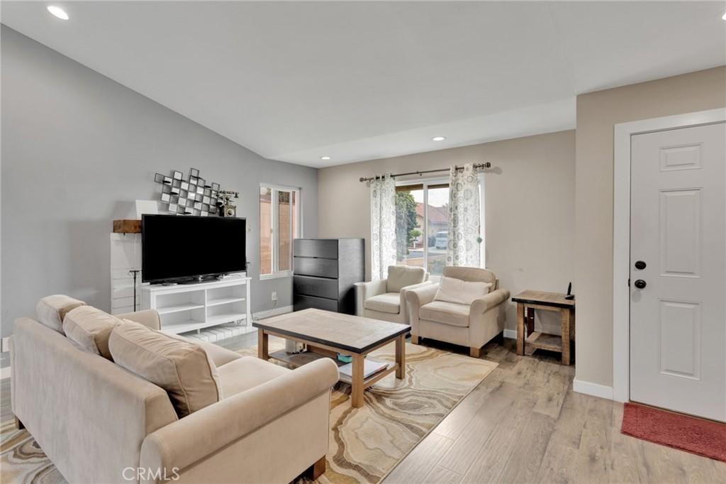 MLS #CV25260973 image #0