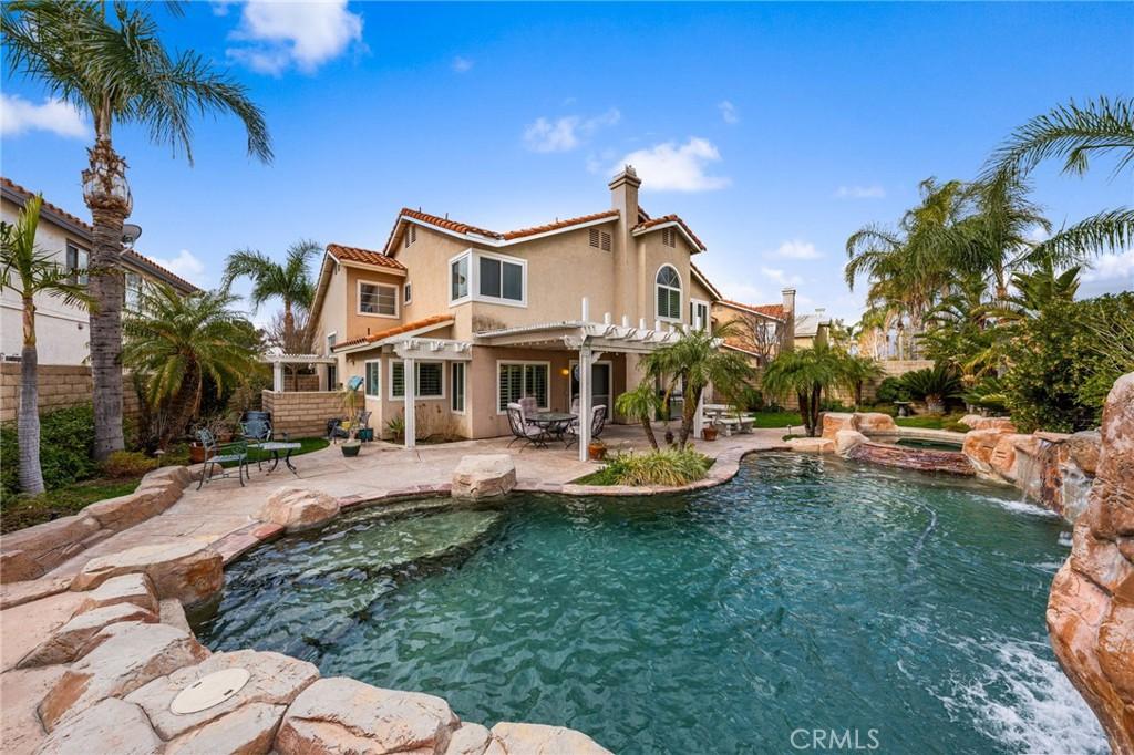 MLS #CV25261379 image #0