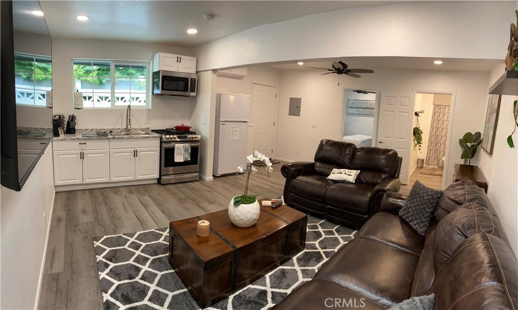 MLS #CV25263309 image #0