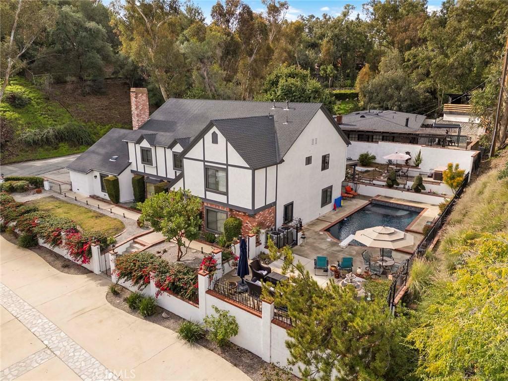 MLS #CV25263897 image #0