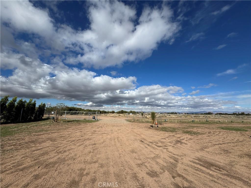 MLS #CV25266338 image #0