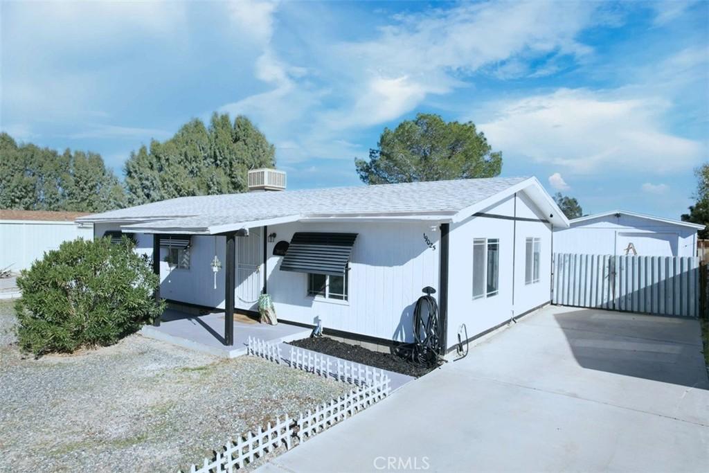 MLS #CV25267054 image #0