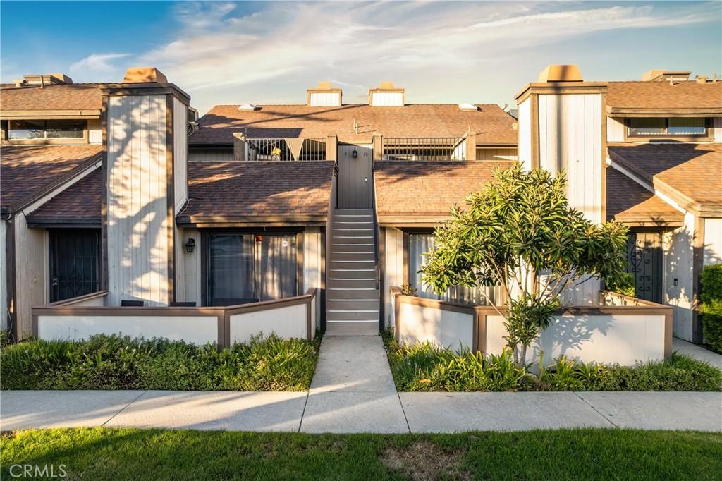 MLS #CV25268315 image #0