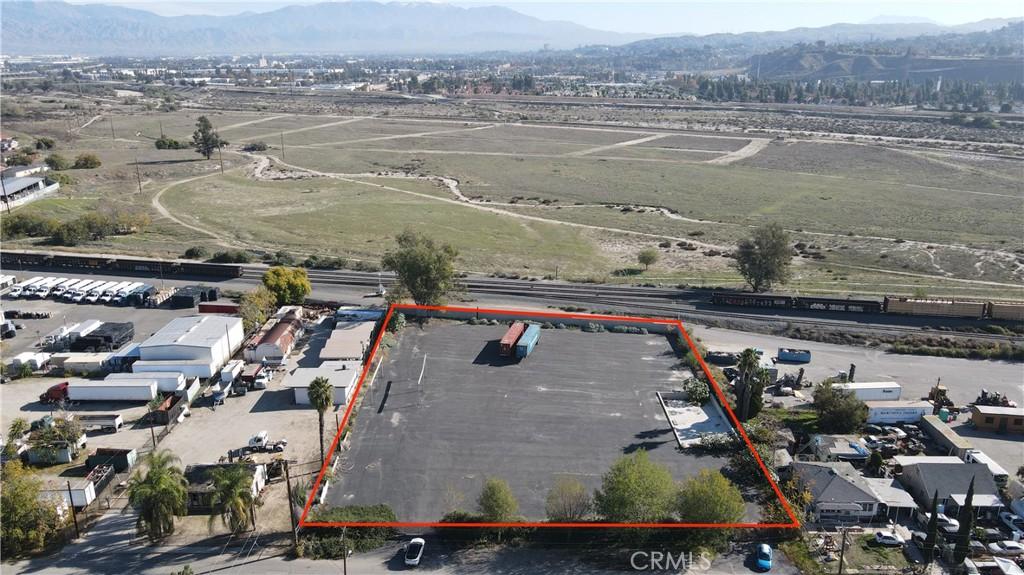 MLS #CV25268358 image #0